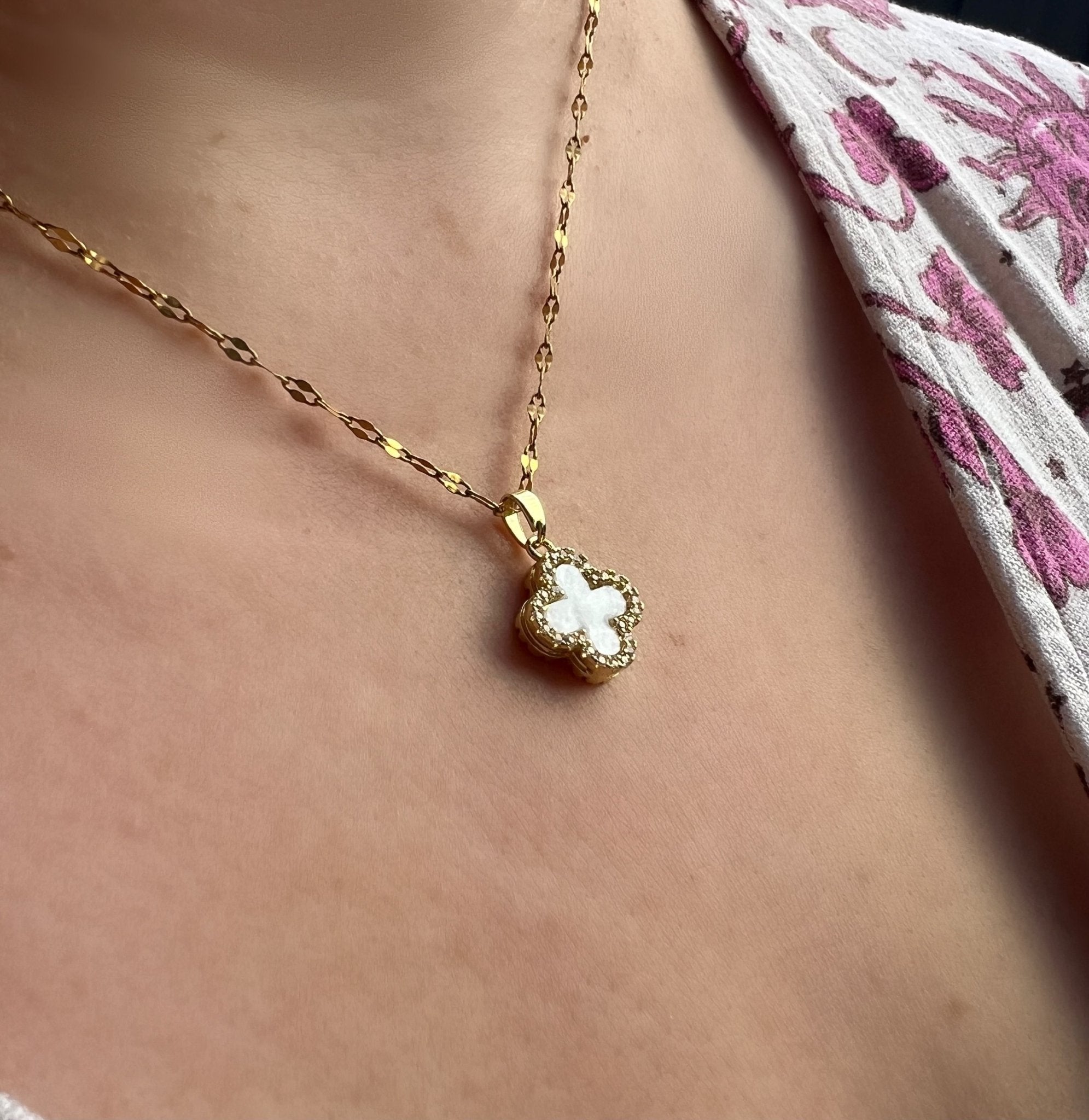 Reversible Black & White Pearl Clover Necklace – Gold Stainless Steel - Delila Jewellery NZ